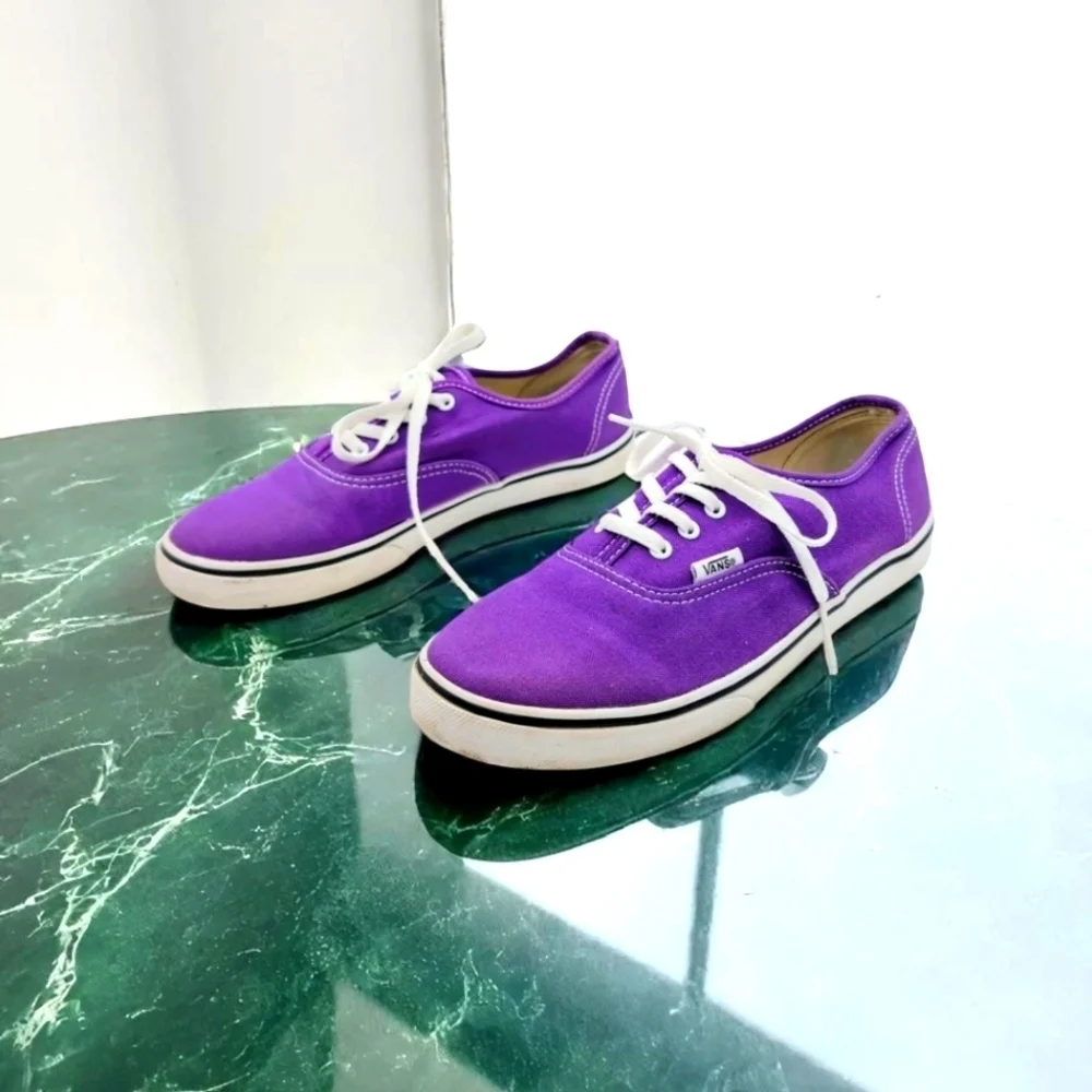 Vans Purple Canvas Sneakers Kids Sz 3 T-375